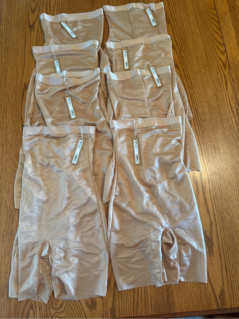 SKIMS XXS Mid Thigh Short Lot